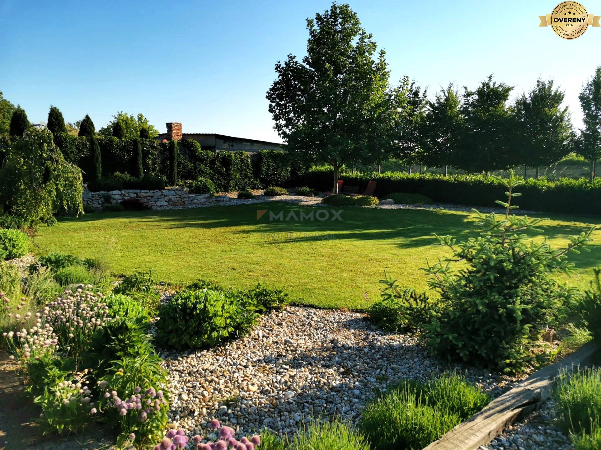 PREDANÉ - 4i RD v tichej lokalite Lužianok, Nitra.