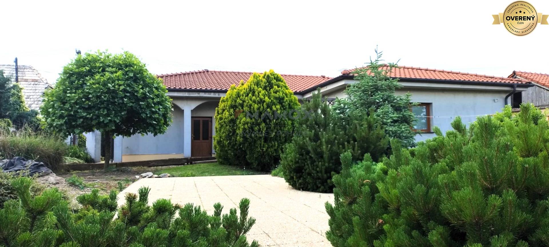 PREDANÉ - 4i RD v tichej lokalite Lužianok, Nitra.