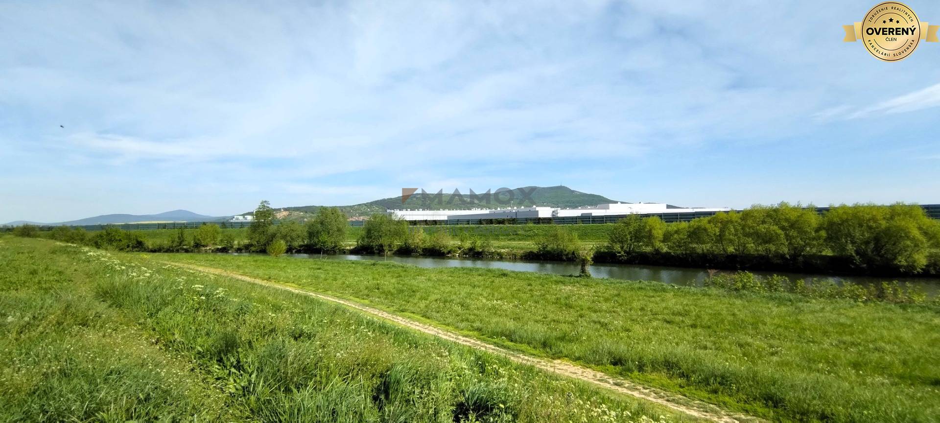 PREDANÉ - 4i RD v tichej lokalite Lužianok, Nitra.