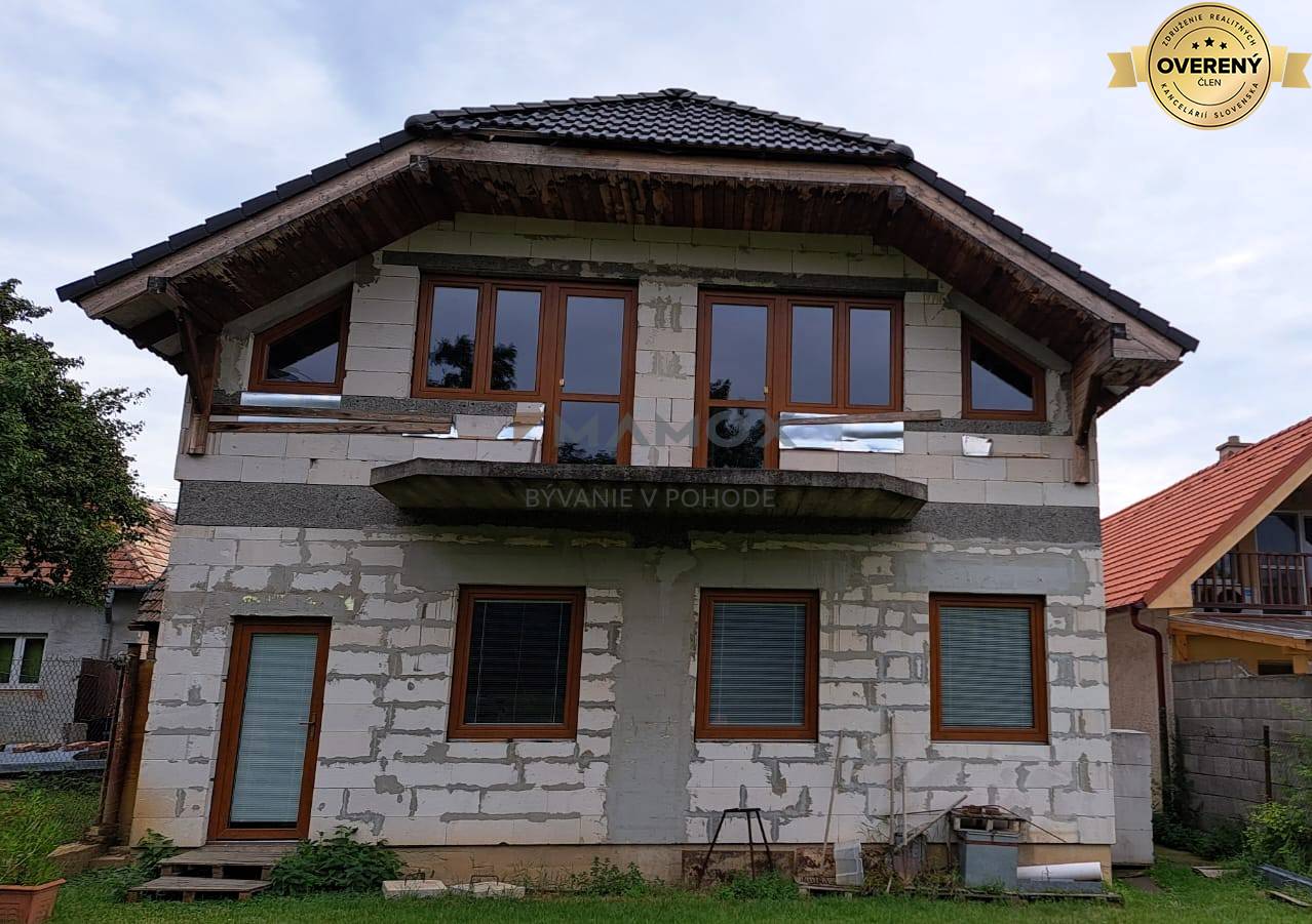 Pohľad na dom z dvora