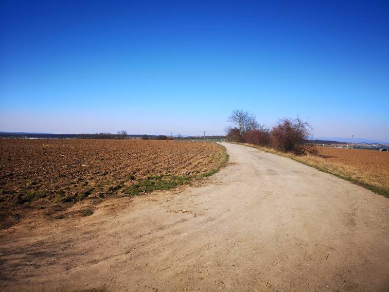 Chatka na predaj + odstúpenie prenájmu záhrady. Nitra, Kynek. 